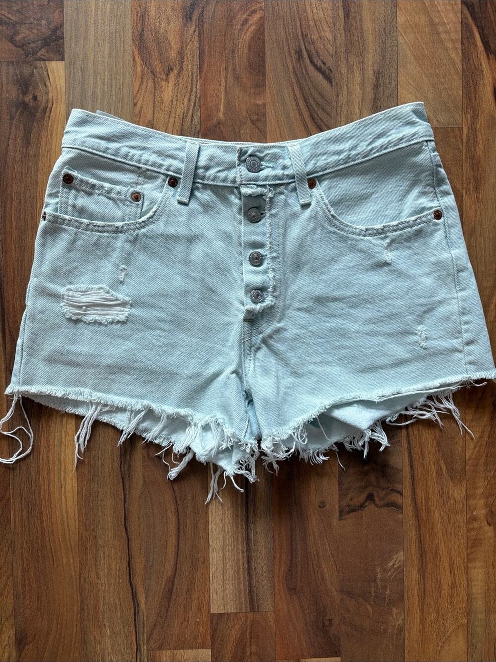 Levi's 501 Woman’s Light Blue High-Rise Distressed Denim Shorts Size 26